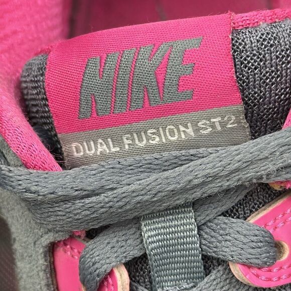 Nike Dual Fusion ST2 Women's Sz 9.5 Gray Pink Low Top Lace Up Running Sneakers - Picture 11 of 11